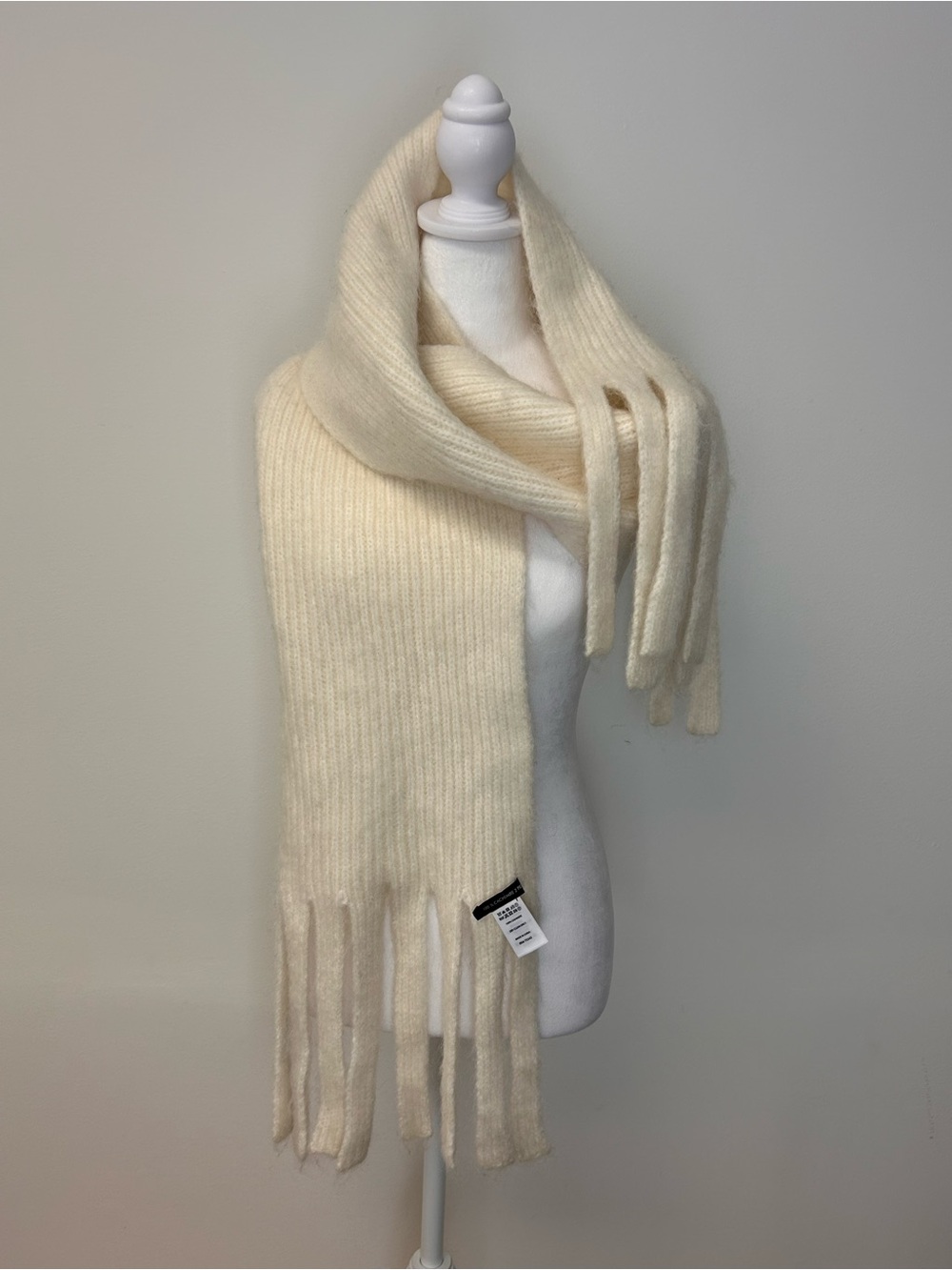 100% 2-Ply Cashmere Oversized Ribbed Scarf Cream Long Fringe